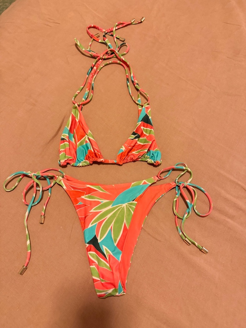 Monday Swimwear Lot of 4 Bikinis Sz Small - Picture 5 of 6